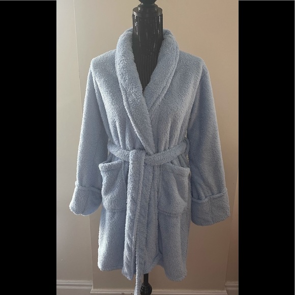 Calvin Klein Other - Calvin Klein Baby Blue Soft Teddy Robe Size Medium